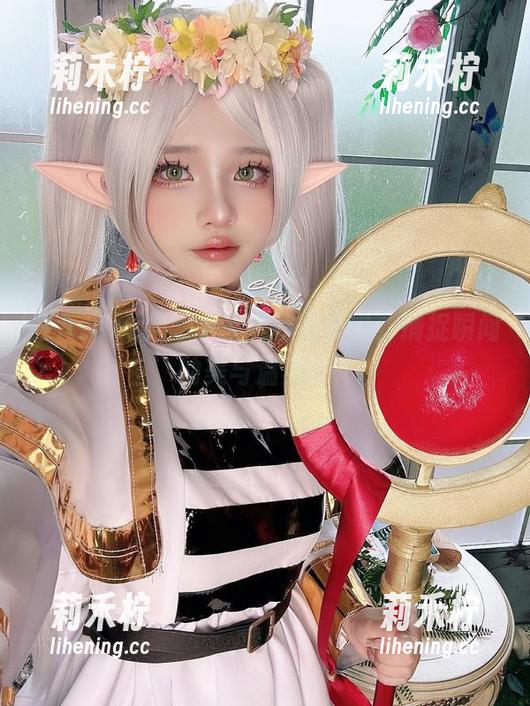 Azami 在Azami的双人写真作品集中,捕捉瞬间的美与温柔.txt