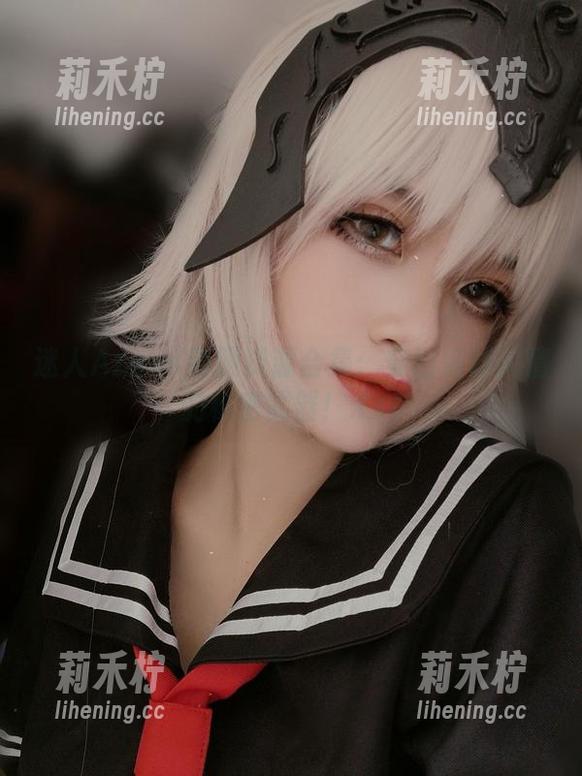 Azami 迷人Azami制服资源合集:穿出别样风情的秘密武器!.txt