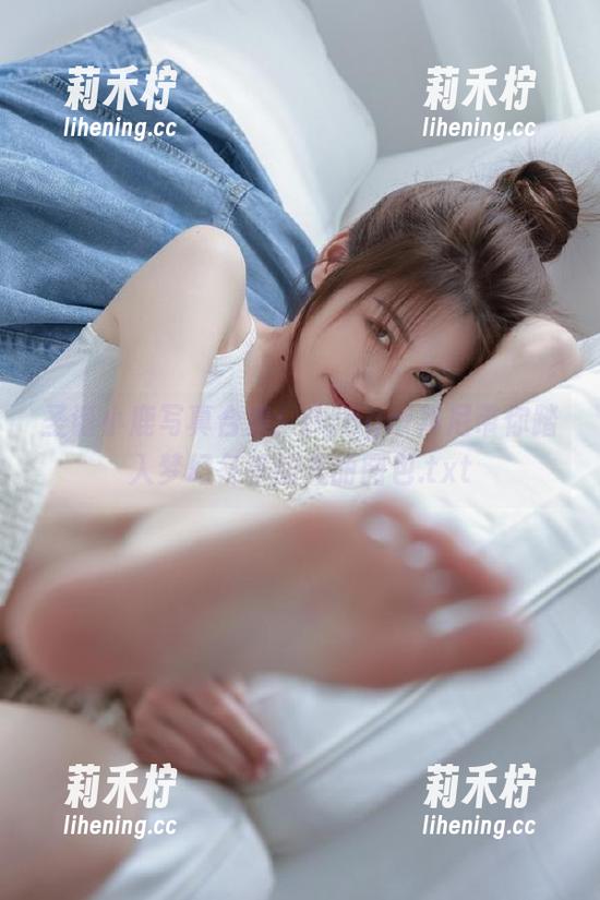 Bangni邦尼 圣诞小鹿写真合集:Bangni邦尼带你踏入梦幻冬季的美丽图包.txt