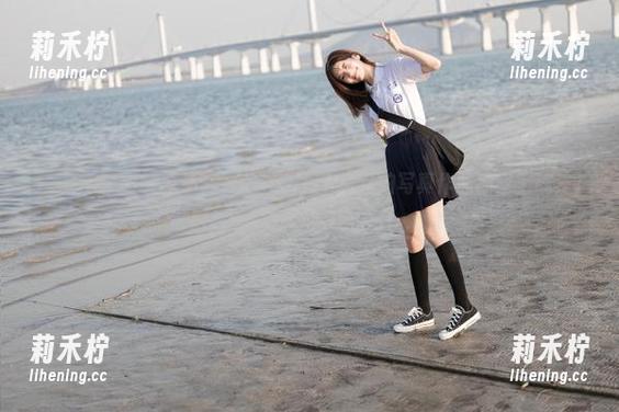 Feilin嗲囡囡-K8傲娇萌萌Vivian Feilin嗲囡囡 - K8傲娇萌萌Vivian私拍写真作品独家上线,JK时尚与可爱的完美结合!.txt