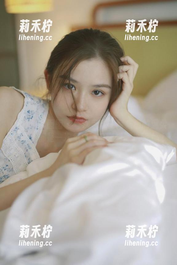 Feilin嗲囡囡-就是阿朱啊 Feilin嗲囡囡 - 每次看就是阿朱啊的温柔写真,都是一次免费的自嘲资源之旅.txt