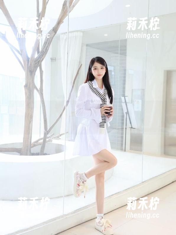 Feilin嗲囡囡-就是阿朱啊 Feilin嗲囡囡 - 感受就是阿朱啊秘书的优雅,观看图包为你揭开迷人的瞬间.txt
