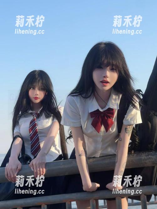 GIRLT果团网-黄歆苑 GIRLT果团网 - 黄歆苑天台写真美图合集,感受生活中的每一道光影与色彩!.txt