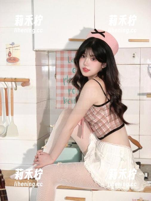 GIRLT果团网-黄歆苑 GIRLT果团网 - 最新作品分享:黄歆苑捕捉奶牛的惬意时光.txt
