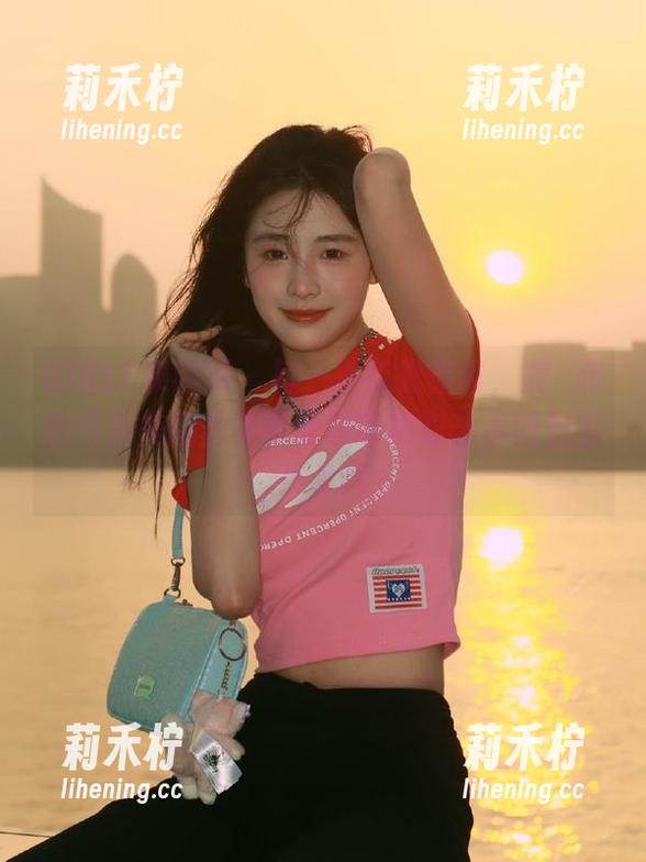 GIRLT果团网-龚玥菲 GIRLT果团网 - 每一页都是惊喜,龚玥菲的可爱美图合集带你领略摄影艺术的魅力!.txt