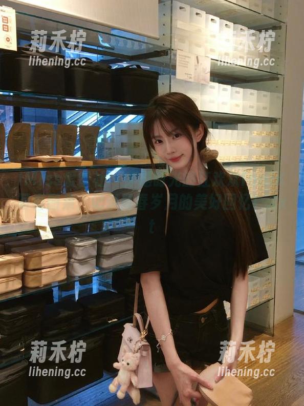 IMiss爱蜜社-江欢欢fon IMiss爱蜜社 - 穿越时光的江欢欢fonJK写真图集,记录青春岁月的美好回忆!.txt