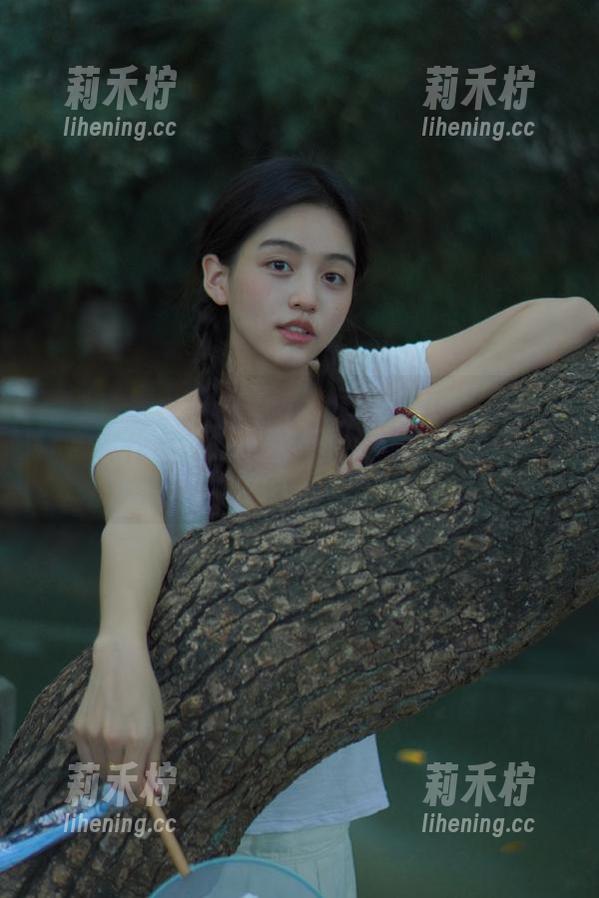 MFStar模范学院-Laura张小妮 MFStar模范学院 - Laura张小妮短裙私房写真作品:恣意释放年轻的灵动与浪漫.txt