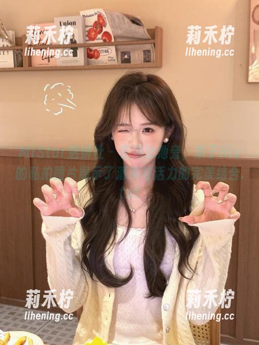 MiStar魅妍社-栗子Riz MiStar魅妍社 - 在游泳池旁,栗子Riz的私拍图片展示了清爽与活力的完美结合.txt