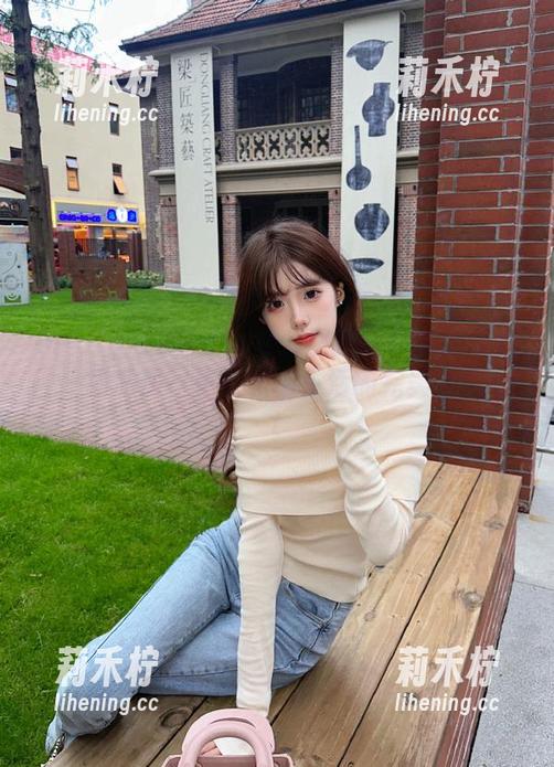 MiStar魅妍社-淼淼萌萌哒 MiStar魅妍社 - 办公室里的淼淼萌萌哒:一场私房写真与职场生活的完美结合.txt