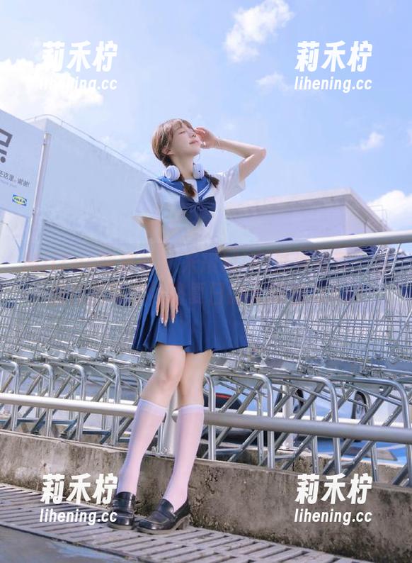 MiiTao蜜桃社-米琪MIKI MiiTao蜜桃社 - 米琪MIKI泳池写真:私房作品带你领略夏日的无限魅力.txt