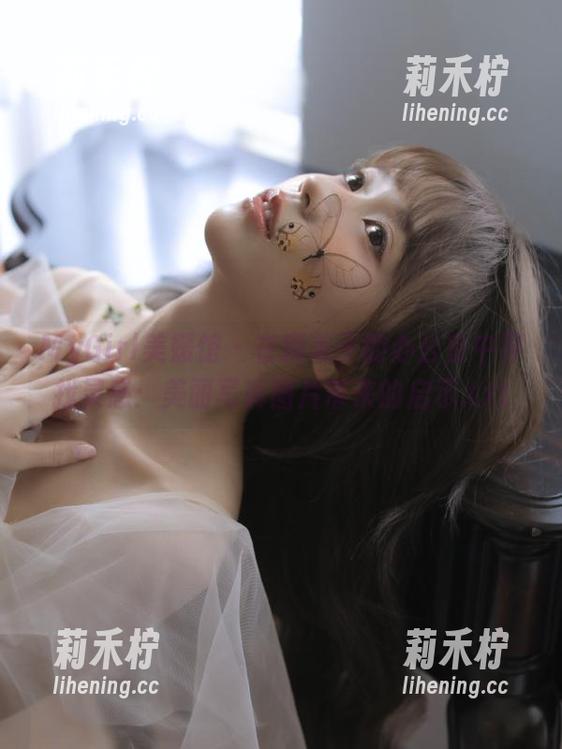 MyGirl美媛馆-糯美子 MyGirl美媛馆 - 在糯美子的办公室中寻找灵感:美丽写真图片带来的启示.txt