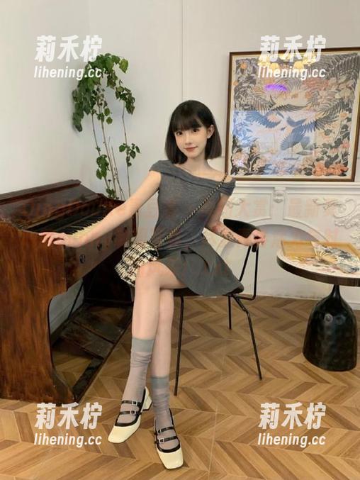 QingDouKe青豆客-莫晓茜sunny QingDouKe青豆客 - 美图大赏:最新莫晓茜sunny制服写真,尽显青春活力与时尚风采!.txt