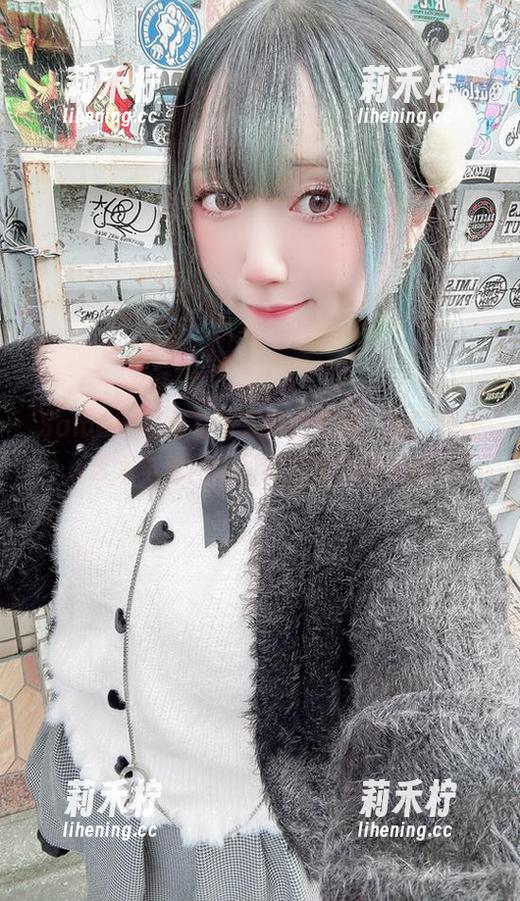 Sameki Sameki黑色写真集原图欣赏,品味她在艺术与时尚之间的独特表达.txt