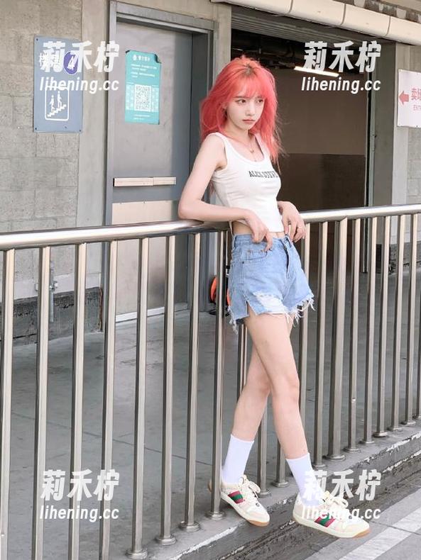 TGOD推女神-宋梓诺Bee TGOD推女神 - 跟随宋梓诺Bee一起探索居家写真分享中的生活百态.txt
