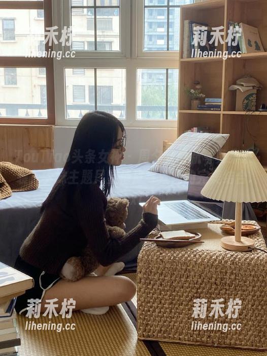 TouTiao头条女神-周夕爱 TouTiao头条女神 - 周夕爱最新写真集来袭,学妹主题尽显俏皮与妩媚的完美结合.txt