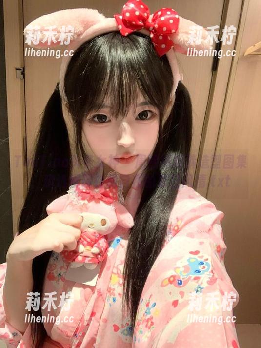 TouTiao头条女神-周熙妍 TouTiao头条女神 - 周熙妍短裤造型图集,精选展现轻松自在的夏日风情.txt