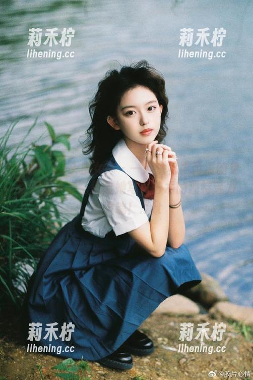 TouTiao头条女神-梁芮溪 TouTiao头条女神 - 一起探秘梁芮溪的免费剧情合集,彰显她写真艺术的独特魅力与灵魂!.txt