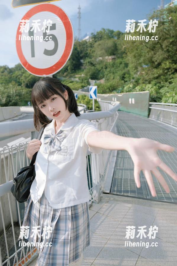 UGirls尤果网-乔依琳 UGirls尤果网 - 梦幻镂空下的乔依琳,无法抵挡的写真套图分享让你心动瞬间!.txt