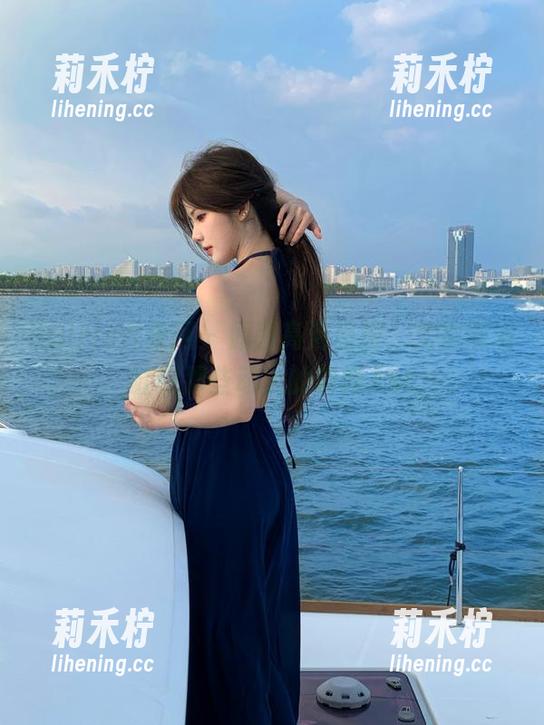 UGirls尤果网-尤娜娜 UGirls尤果网 - 原图高清呈现,尤娜娜浴缸中那些动人的瞬间.txt