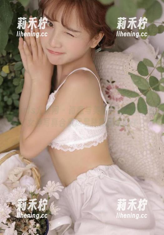UGirls尤果网-张雪馨 UGirls尤果网 - 诗意与美丽交汇:张雪馨女神写真合集尽显独特风采.txt