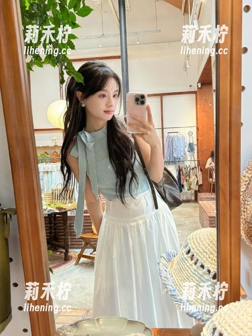 Xiuren秀人网-Egg尤妮丝 Xiuren秀人网 - Egg尤妮丝职业装写真集:每一张原图都诉说着职场女性的故事.txt