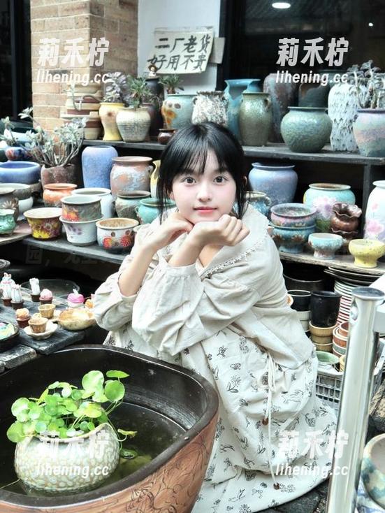 Xiuren秀人网-lavinia肉肉 Xiuren秀人网 - 走进lavinia肉肉的校园,无圣光写真合集记录下青春的多重面貌与趣味!.txt