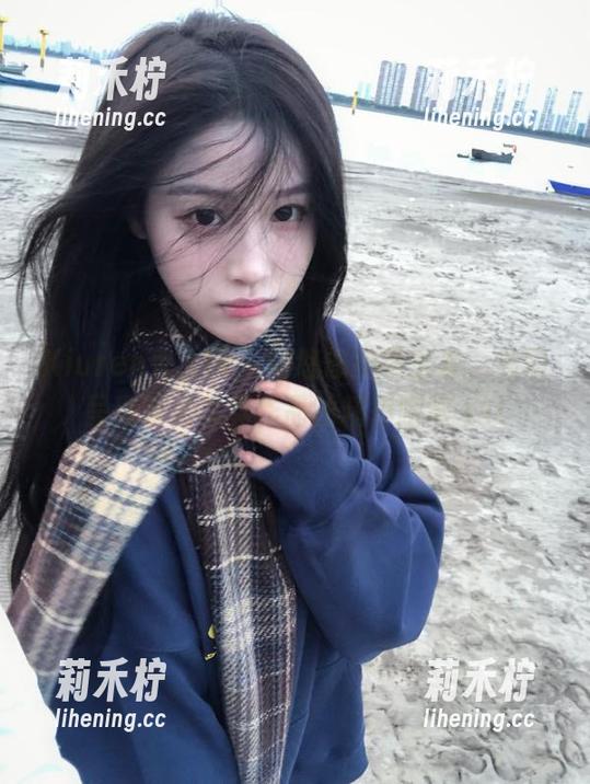 Xiuren秀人网-林悠悠 Xiuren秀人网 - 林悠悠携手女友,共同呈现唯美写真作品的精彩瞬间.txt