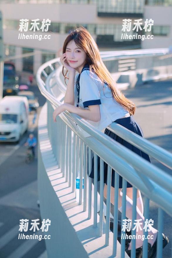 Xiuren秀人网-谢小蒽 Xiuren秀人网 - 谢小蒽丝袜写真合集,展现夏日清凉与时尚风采.txt