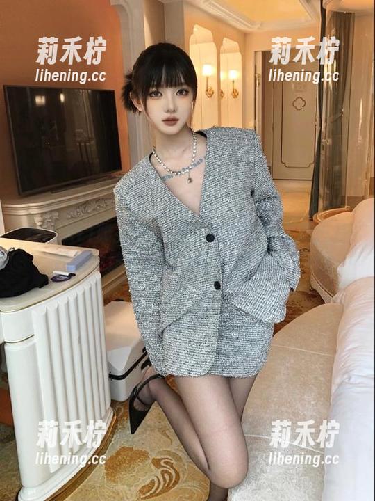 YALAYI雅拉伊-臻儿 YALAYI雅拉伊 - 臻儿浴室写真全集:探寻她灵感来源的温暖舒适空间.txt