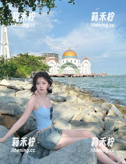 YouMi尤蜜荟-Egg-尤妮丝 YouMi尤蜜荟 - Egg-尤妮丝的私房水手服,作品中展现出无与伦比的青春风采.txt