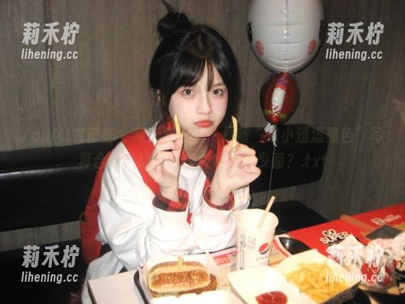 YouMi尤蜜荟-是小逗逗 YouMi尤蜜荟 - 嘿!又来了!最新“是小逗逗黑色”写真合集,黑色的你究竟有多少面?.txt