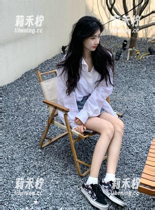 YouMi尤蜜荟-玥儿玥er YouMi尤蜜荟 - 玥儿玥er裸足图集强势来袭,免费获取心灵鸡汤般的美感.txt