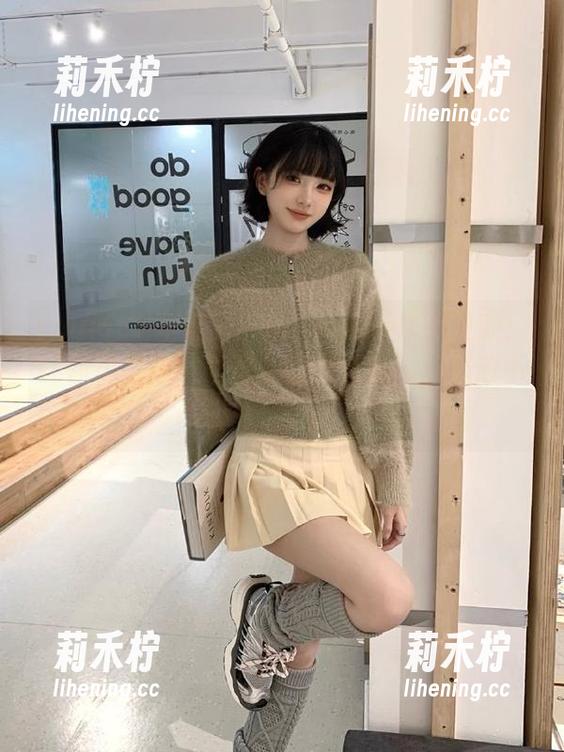 YouMi尤蜜荟-玥儿玥er YouMi尤蜜荟 - 玥儿玥er泳装作品更新:让你见识什么是真正的“尤物”,心动不已!.txt