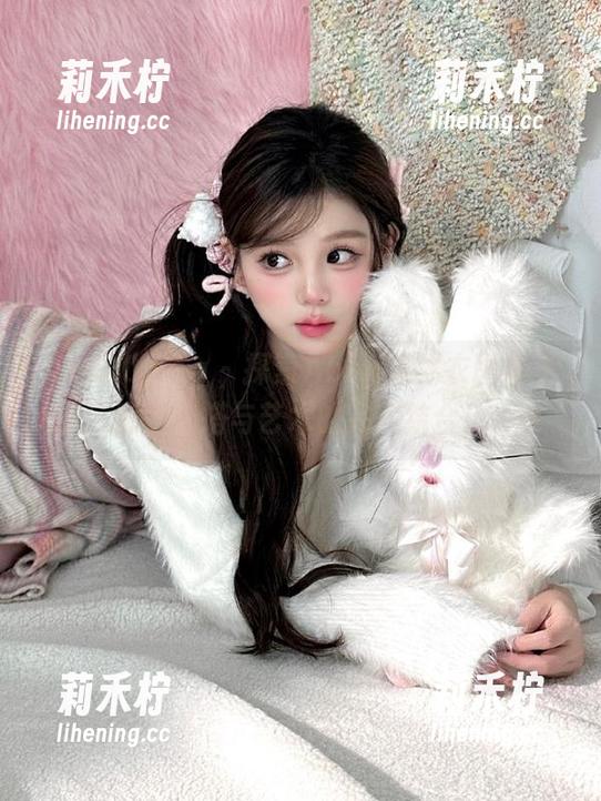 beautyleg-Abby beautyleg - 探索Abby连体衣图集更新,感受穿搭与艺术的完美结合!.txt