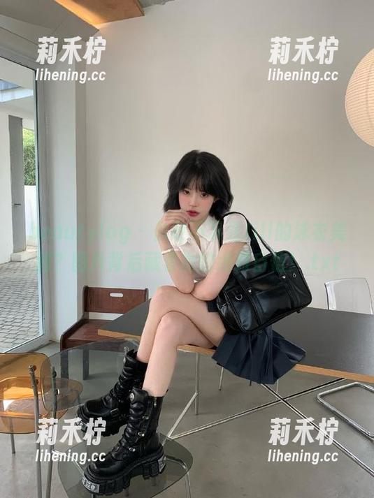 beautyleg-Jill beautyleg - 你敢不下载Jill的泳衣美图?图片背后藏着她的绝对自信!.txt