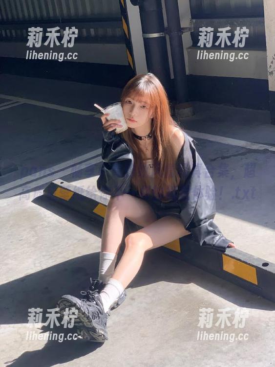 pans-小青 pans - 畅享小青豹纹风情写真合集,超高质量壁纸给你不一样的视觉体验!.txt