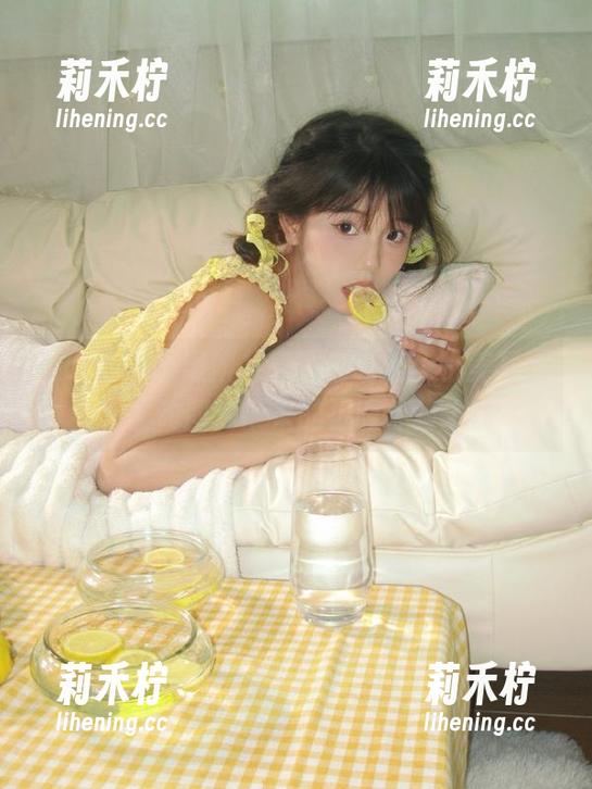 pans-思妍 pans - 与思妍共享居家时光:唯美写真和生动图片带来的温暖体验.txt