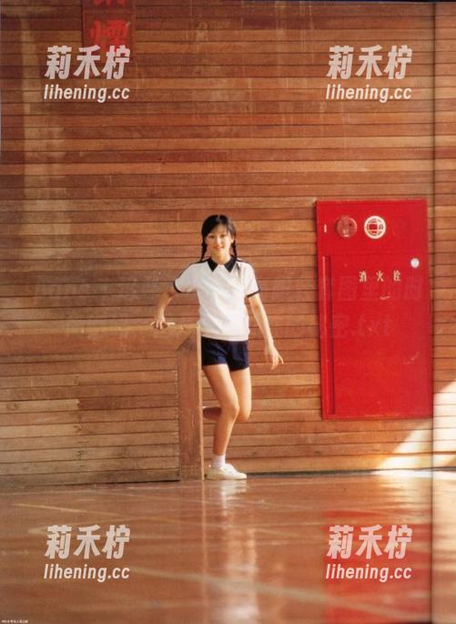 pans-水水 pans - 追寻水水高清高跟鞋套图里的时尚密码,揭开优雅女性的秘密.txt