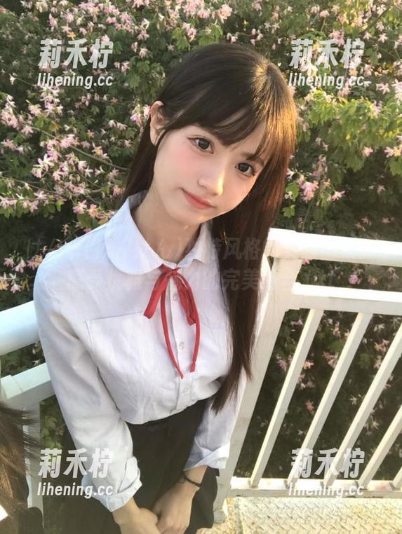 けん研(けんけん)独特风格的美脚图册：感受优雅与魅力的完美结合.txt