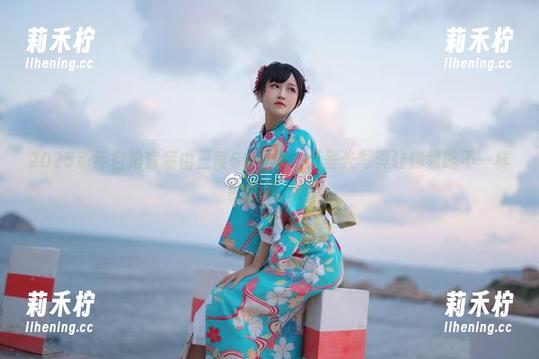 三度69 2025新年自拍套装由三度69呈现,无圣光写真让你领略不一样的风景.txt