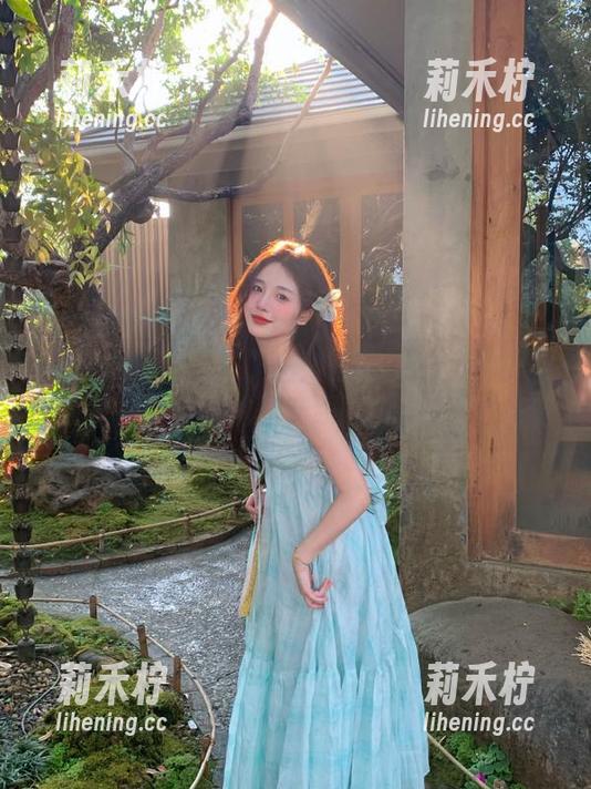 不爱笑的赛琳 微密圈 - 无圣光作品!不爱笑的赛琳护士套图,真实与优雅交织的视觉盛宴.txt