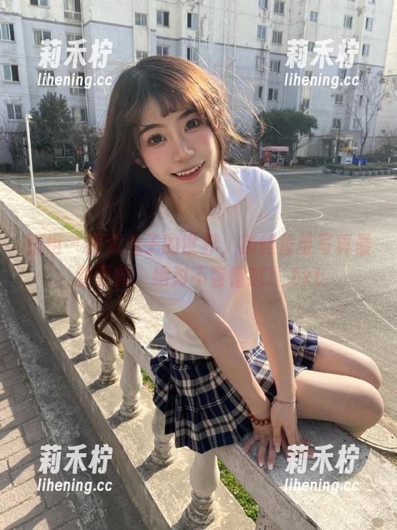 丽柜-兔子 丽柜 - 探索兔子的世界,颜丝香茧写真最新更新,绝对不容错过!.txt