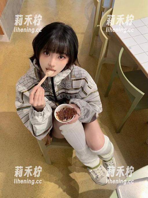 丽柜-柒柒 丽柜 - 柒柒写真旅程:带着高清壁纸走进丽柜一品的世界.txt