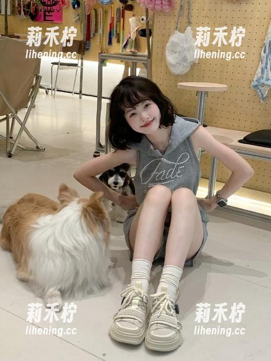 丽柜-王欣竹 丽柜 - 王欣竹教你捕捉纯白之光,带来高清写真资源的无限可能!.txt