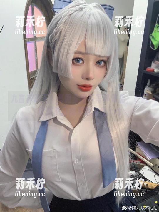 九言 九言在夏天:亮丽套图与写真作品,唤醒你对夏日的无限向往.txt