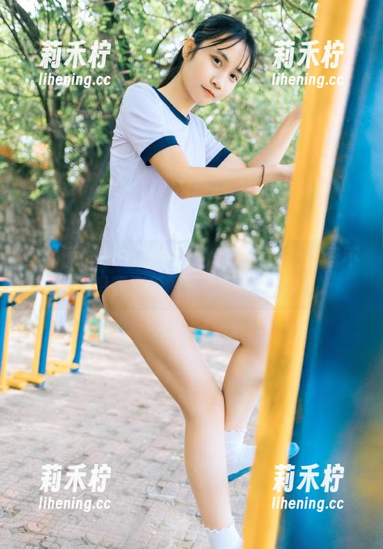 于芷晴 微密圈 - 于芷晴裸足私房图集:让你忍不住想要亲近的美丽足迹!.txt