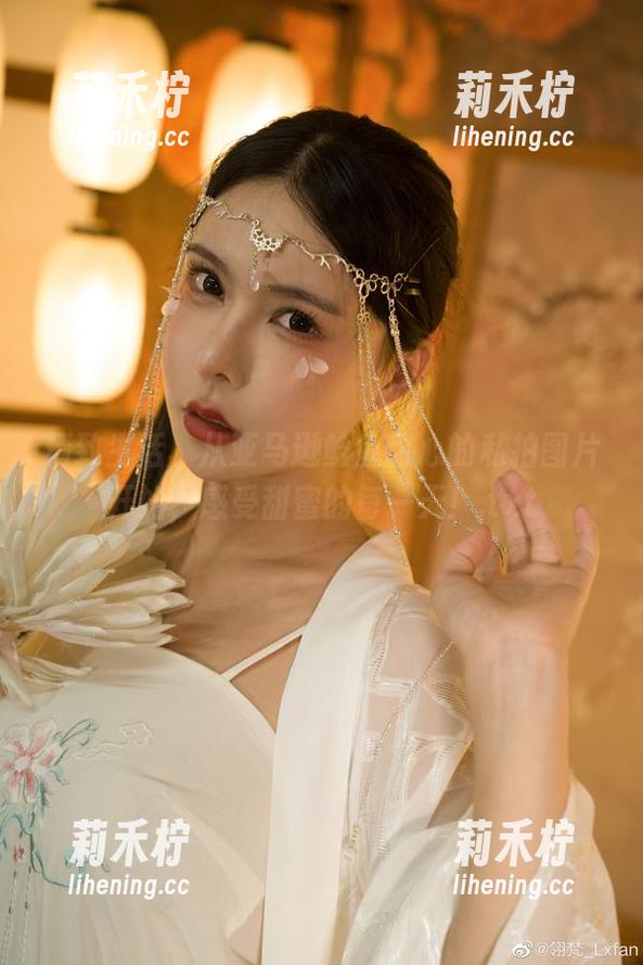 亚马逊鲶鱼 精致生活,从亚马逊鲶鱼甜心的私拍图片开始,感受甜蜜的每一天!.txt