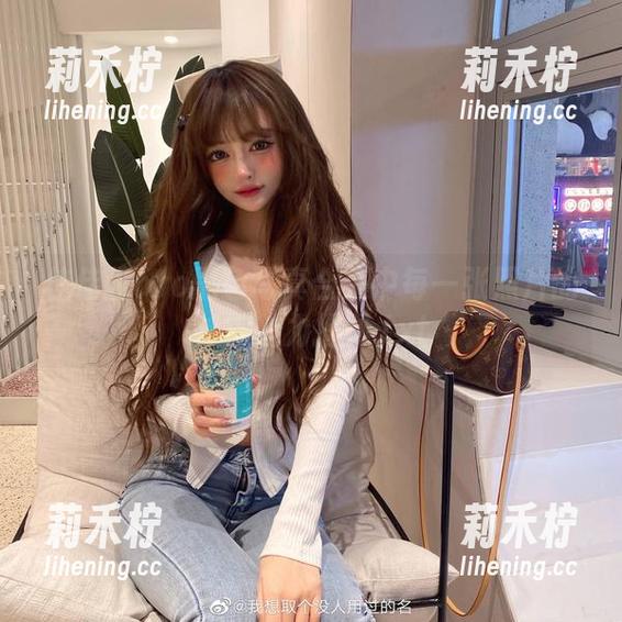 佳佳酱ovo 佳佳酱ovo黑色写真合集中每一张照片的独特魅力揭秘.txt