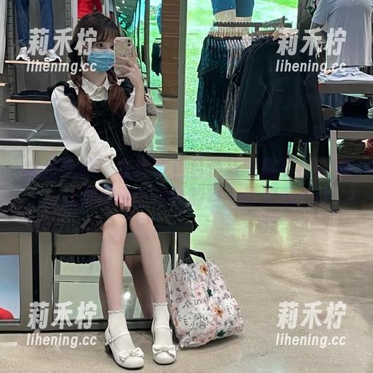 克拉女神-吕佳 克拉女神 - 在线观看吕佳双马尾写真合集,让你感受生活中的每一丝欢乐.txt