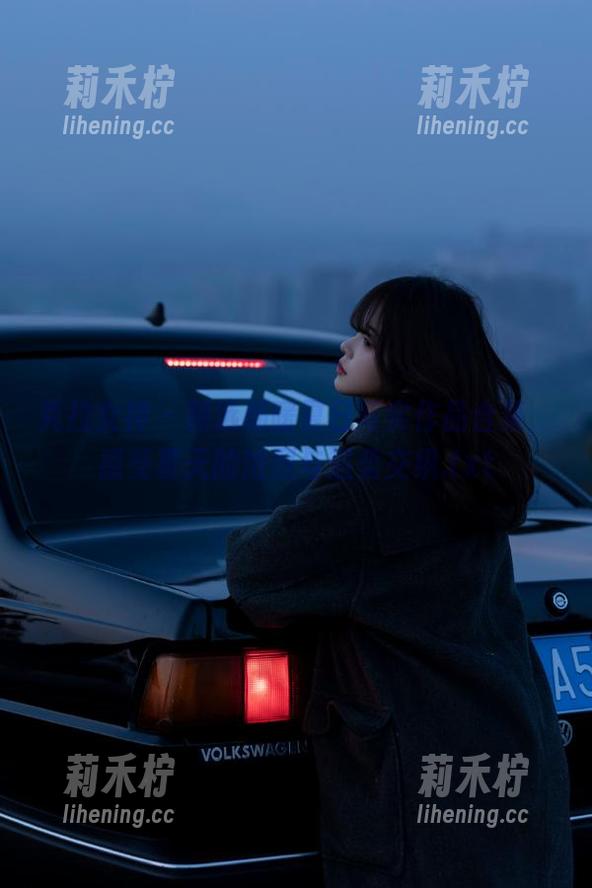 克拉女神-杨暖 克拉女神 - 精选杨暖夏日写实作品合集,感受夏天的浓烈与温柔交织.txt